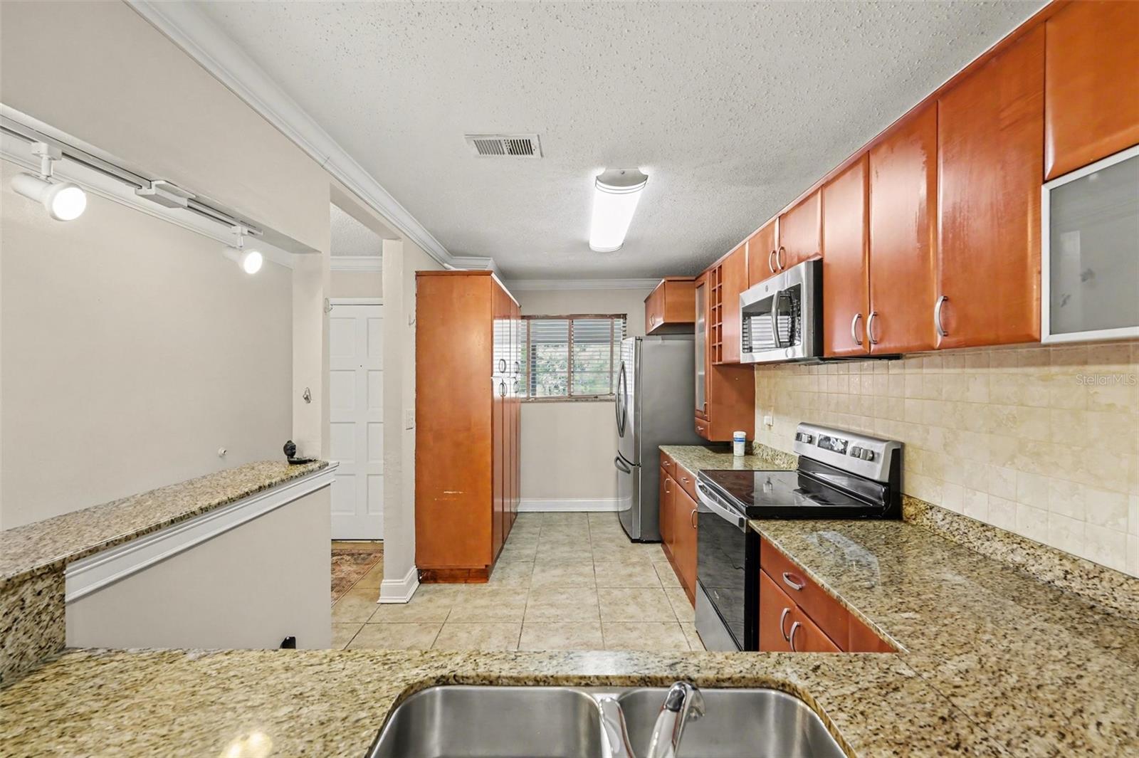 6334 Newtown Cir #34b3 Property Photo 5