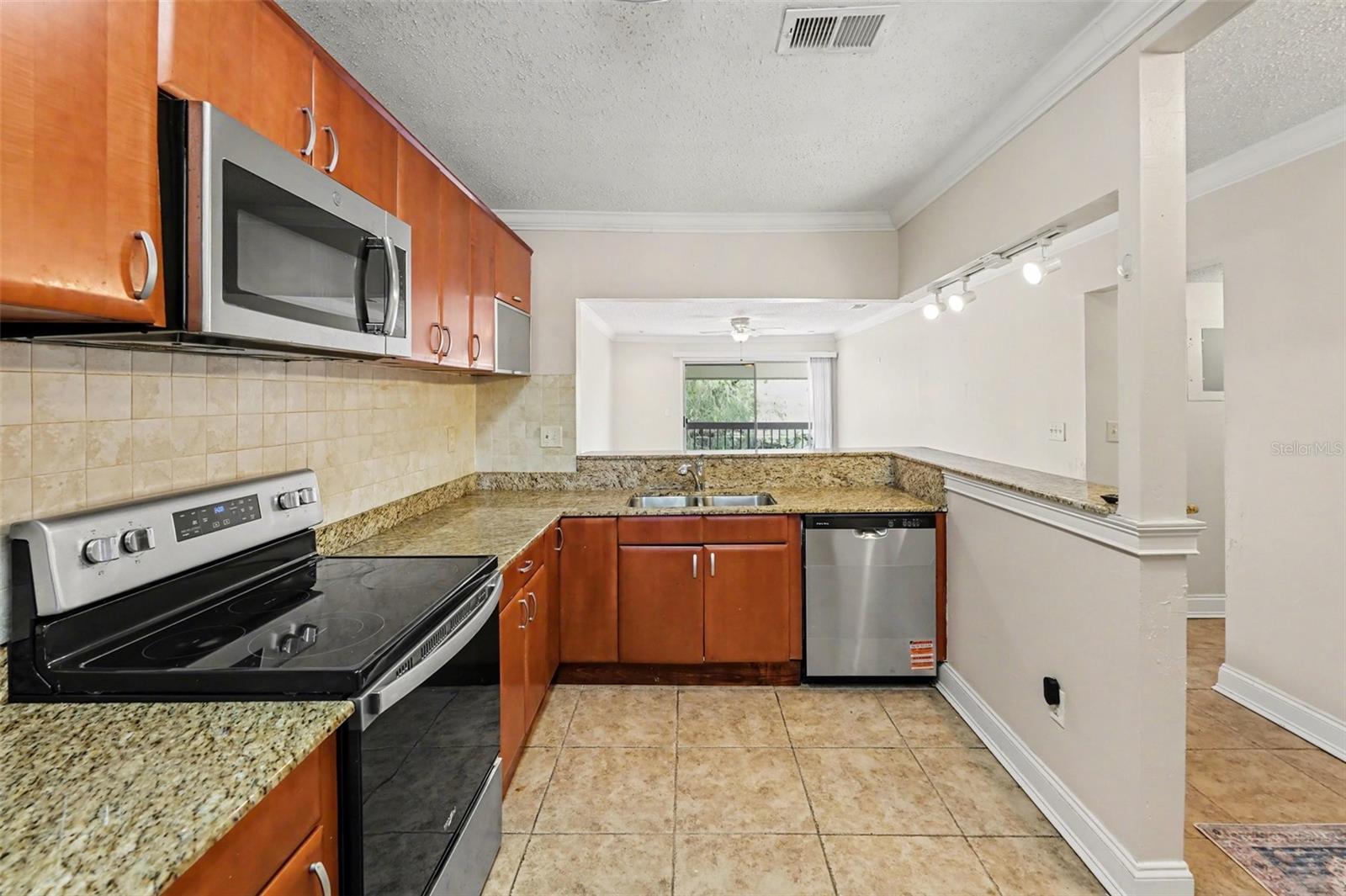 6334 Newtown Cir #34b3 Property Photo 8