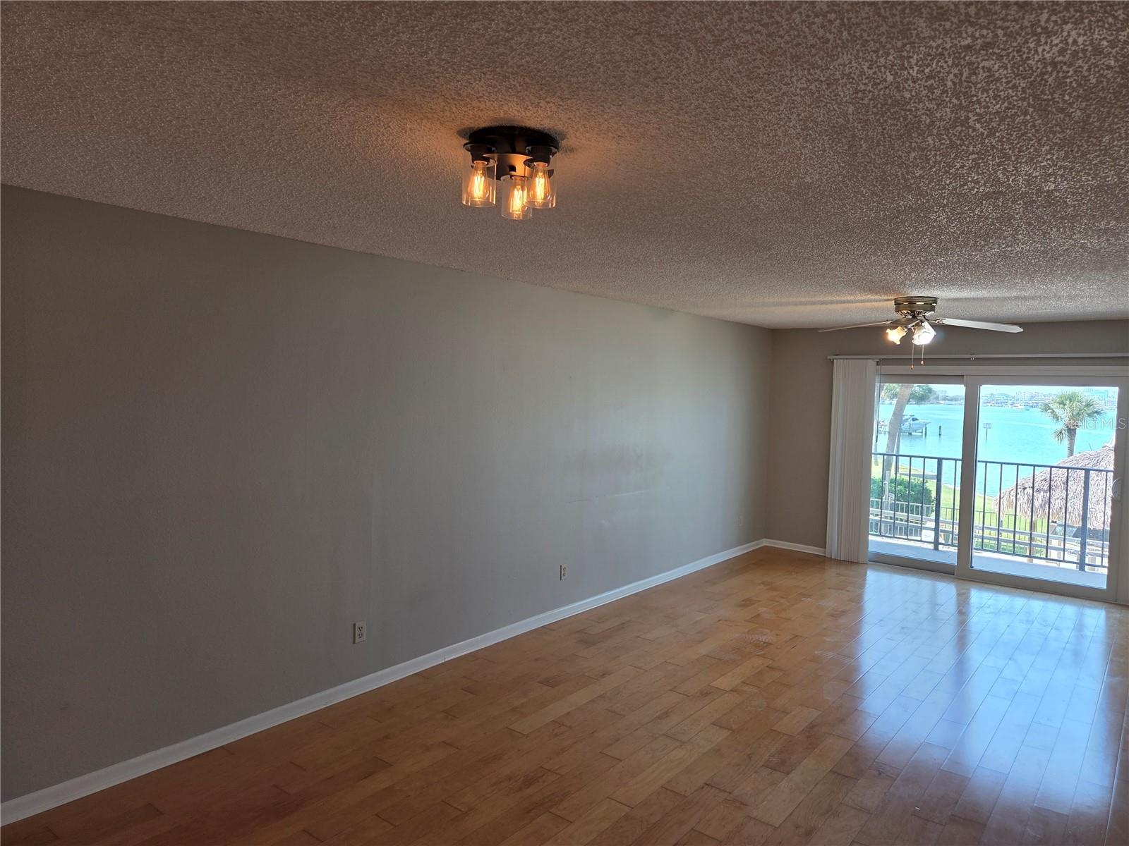 650 Island Way #202 Property Photo 10