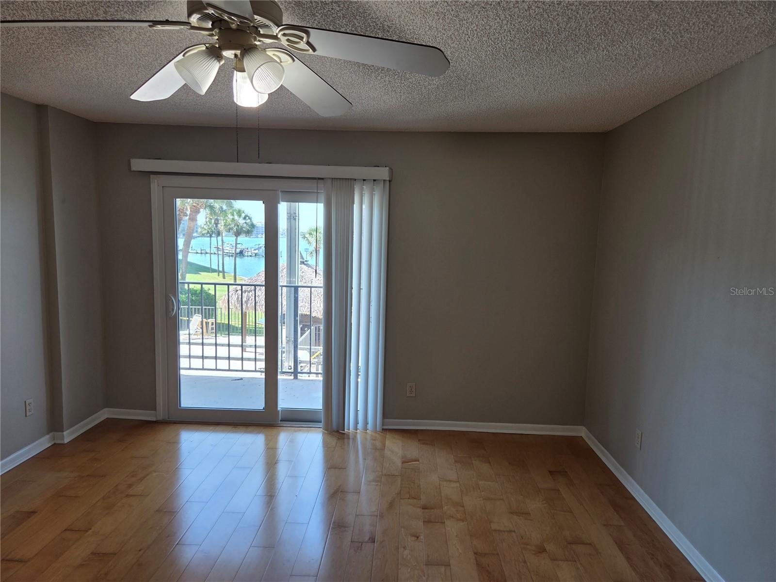 650 Island Way #202 Property Photo 29
