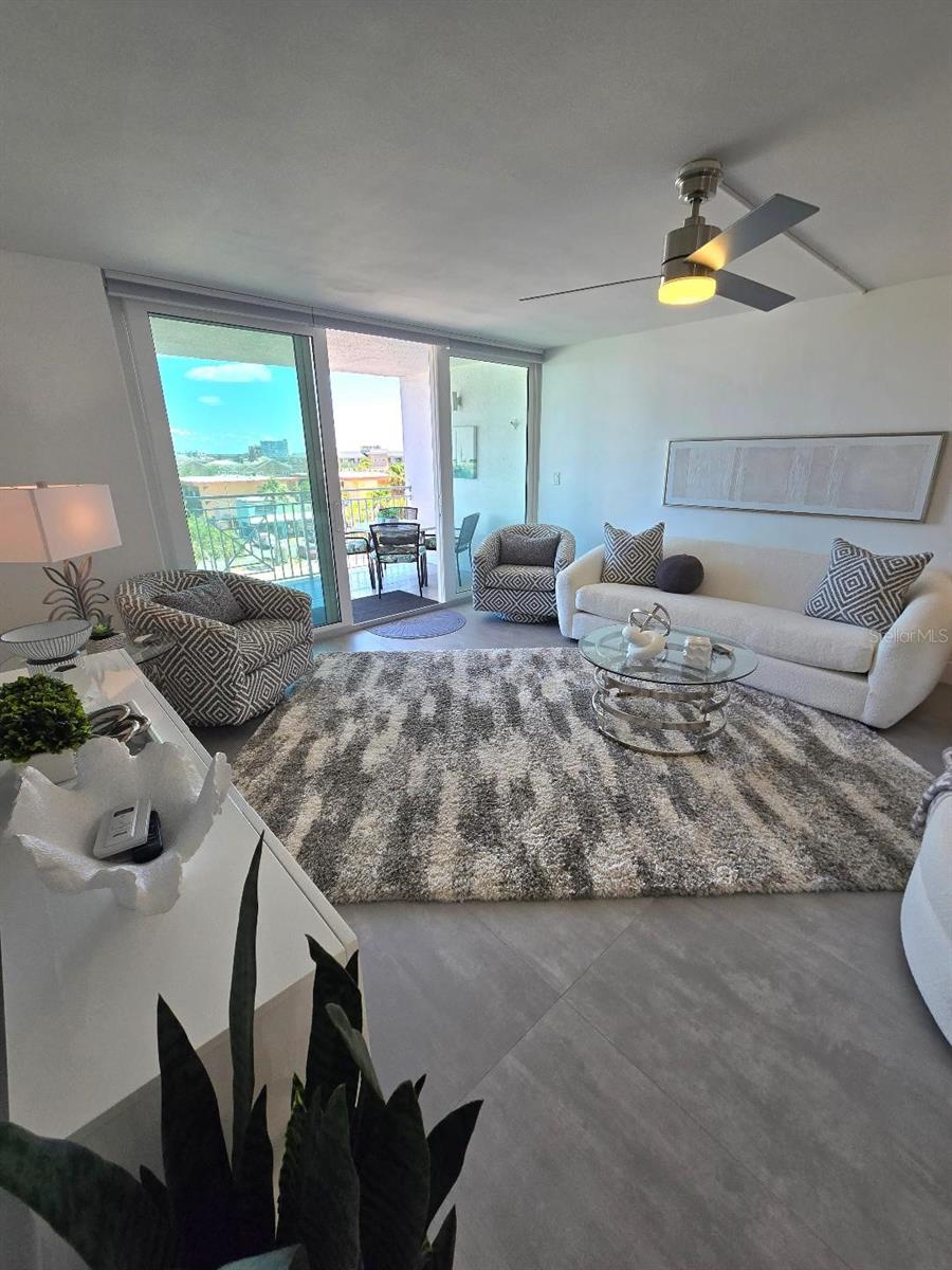 675 S Gulfview Blvd #505 Property Photo 2