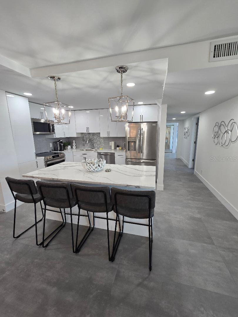 675 S Gulfview Blvd #505 Property Photo 21