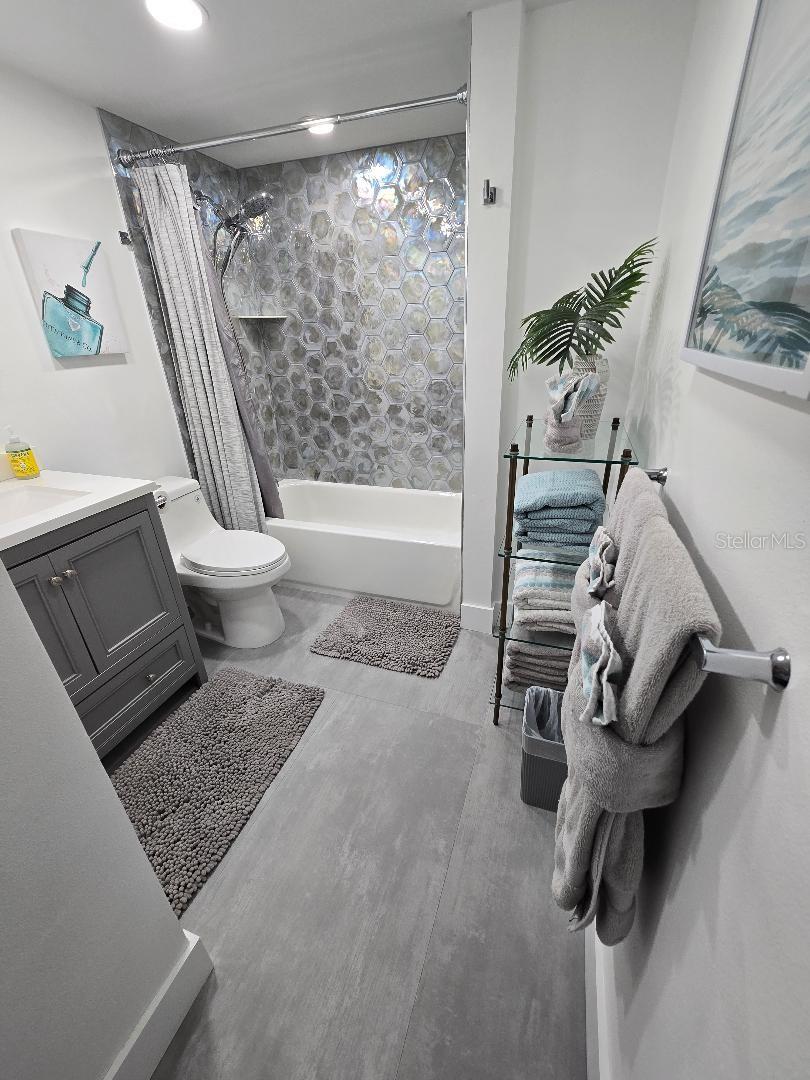 675 S Gulfview Blvd #505 Property Photo 24