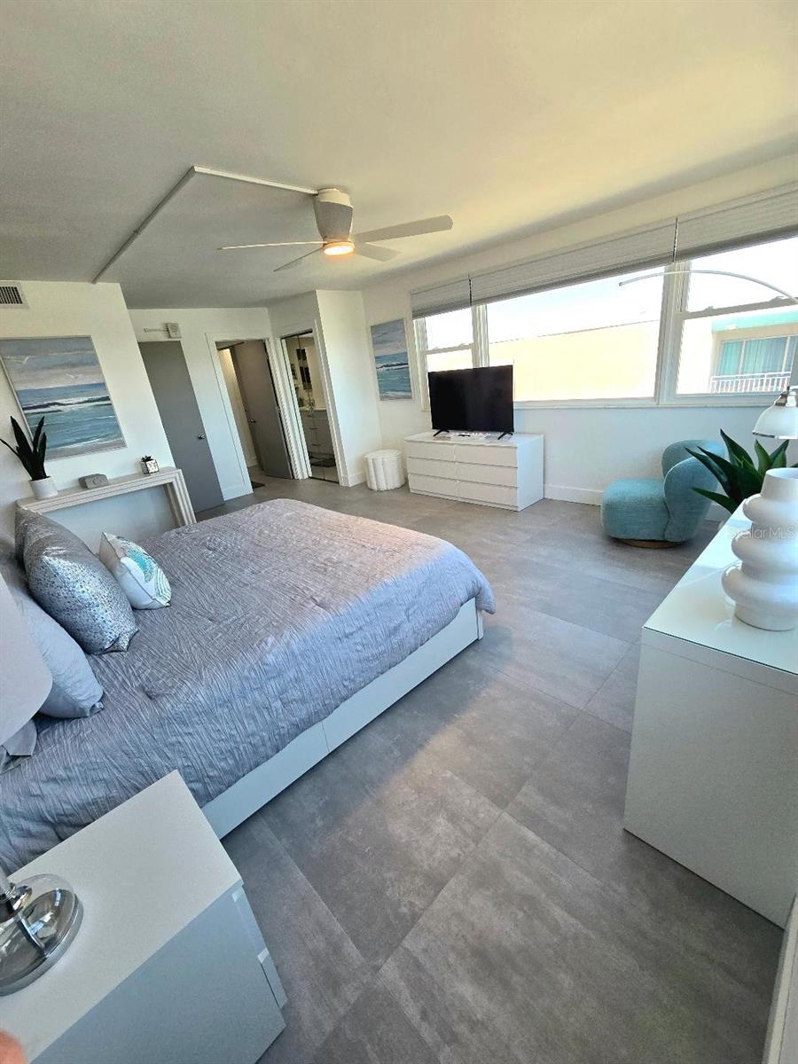 675 S Gulfview Blvd #505 Property Photo 34