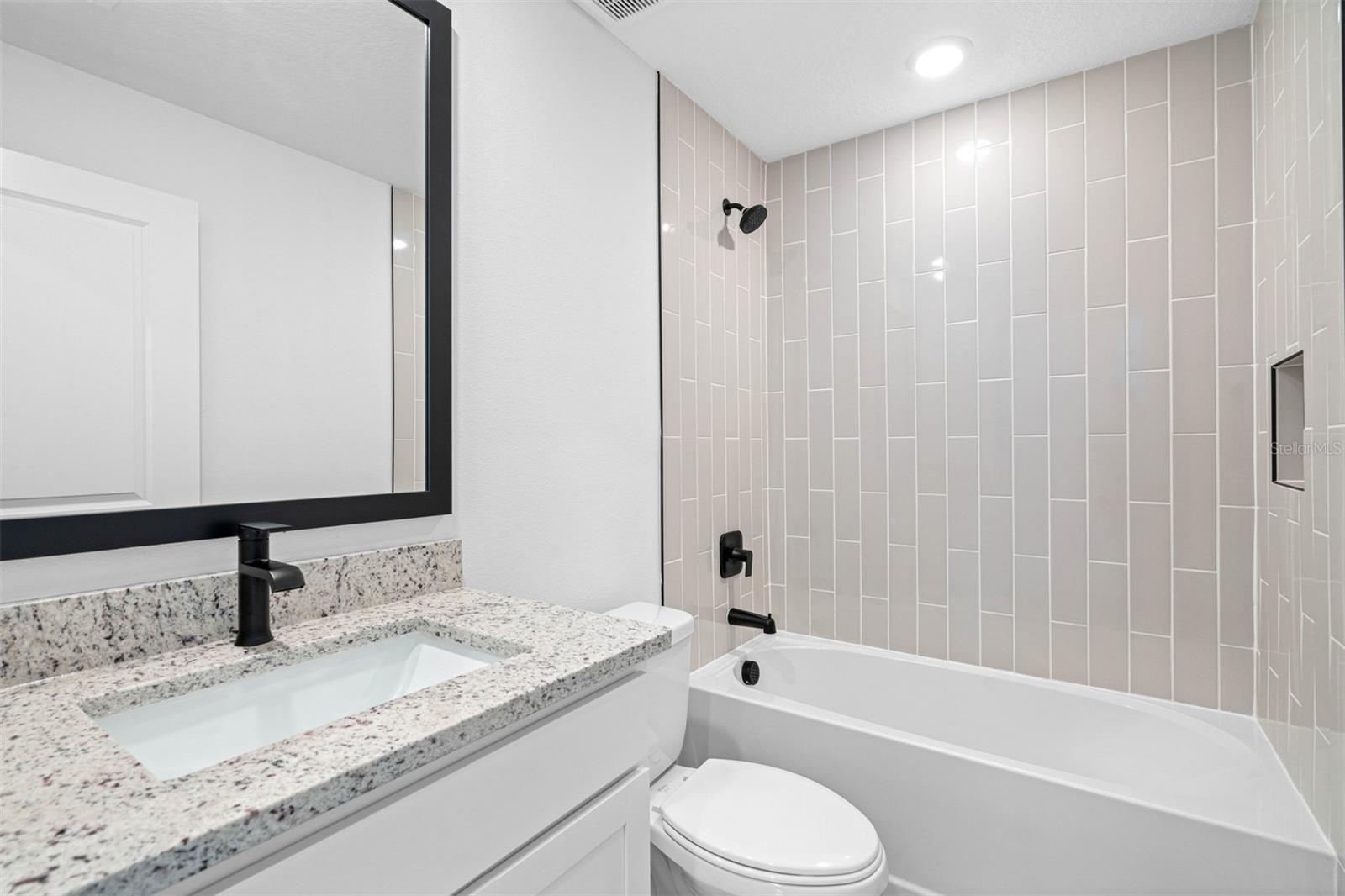 2024 Waterfall Dr Property Photo 10