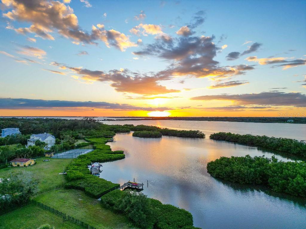 6511 Bayshore Rd Property Photo