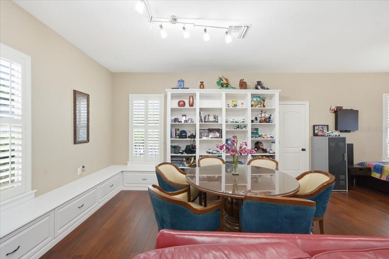 18258 Wayne Rd Property Photo 66