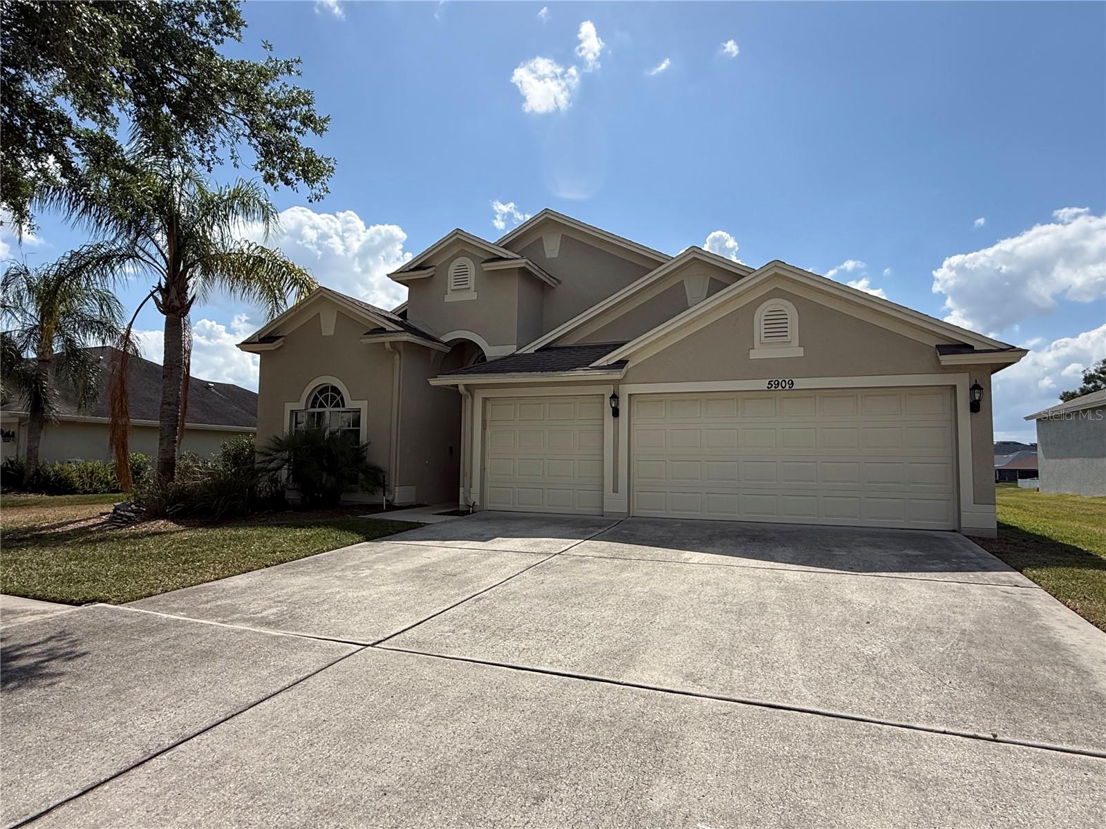 5909 Wedgefield Dr Property Photo 6
