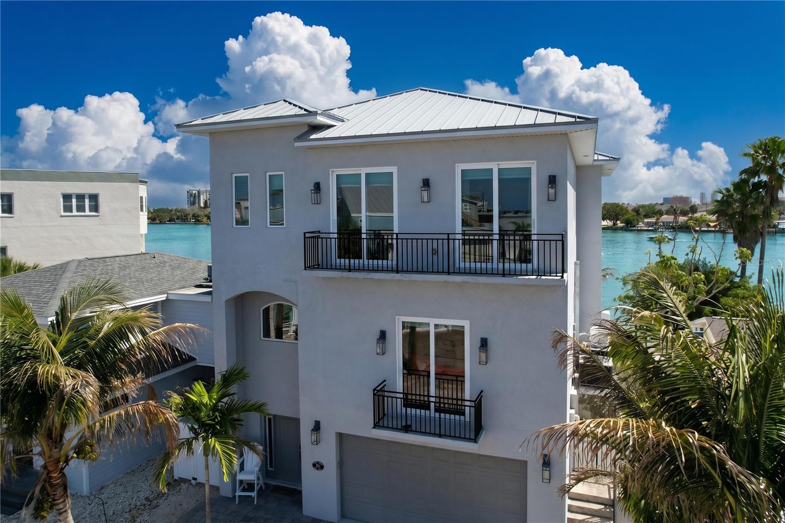 306 Bay Plz Property Photo 54