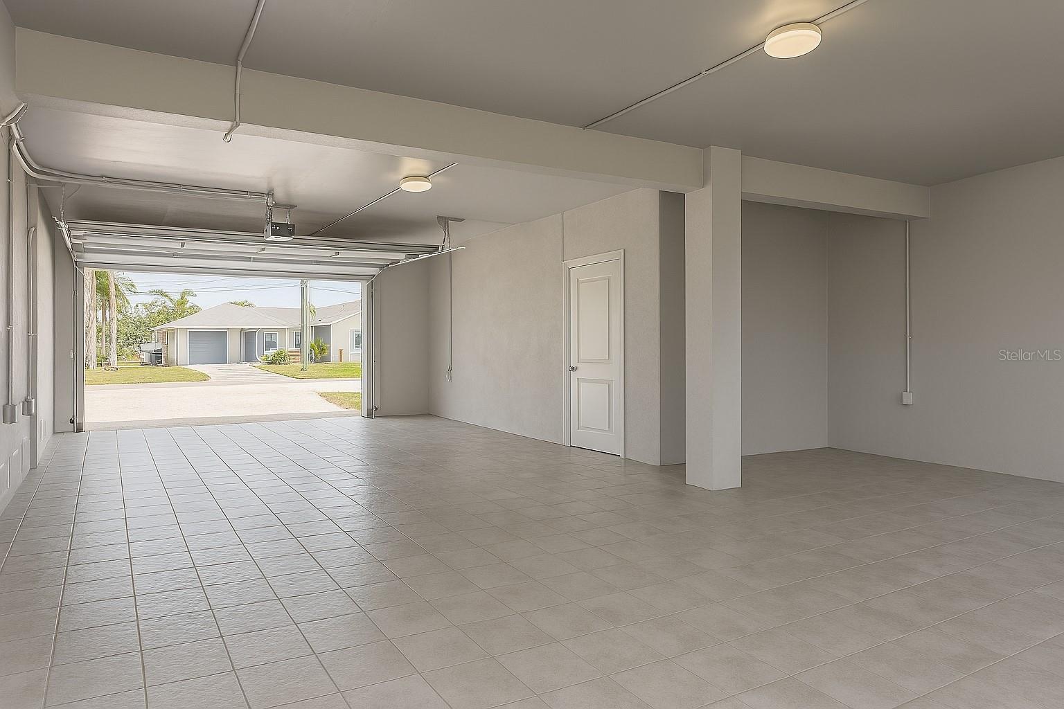 306 Bay Plz Property Photo 56