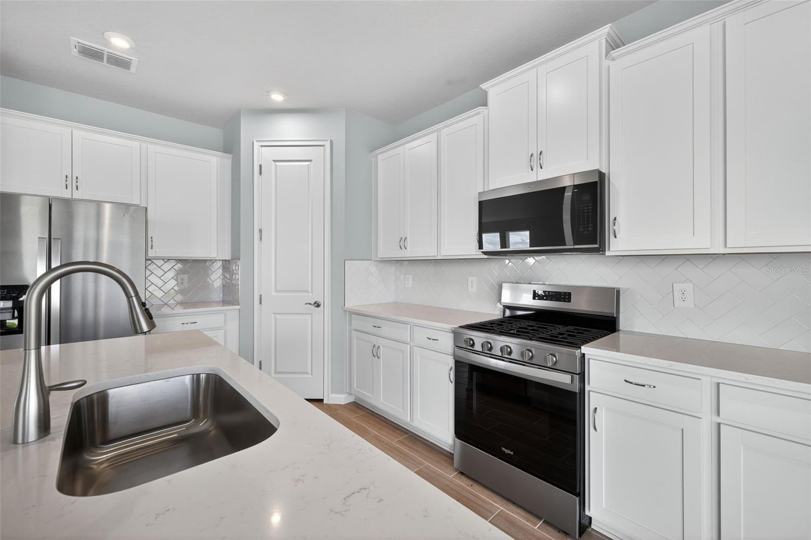 13018 Sunseed St Property Photo 6