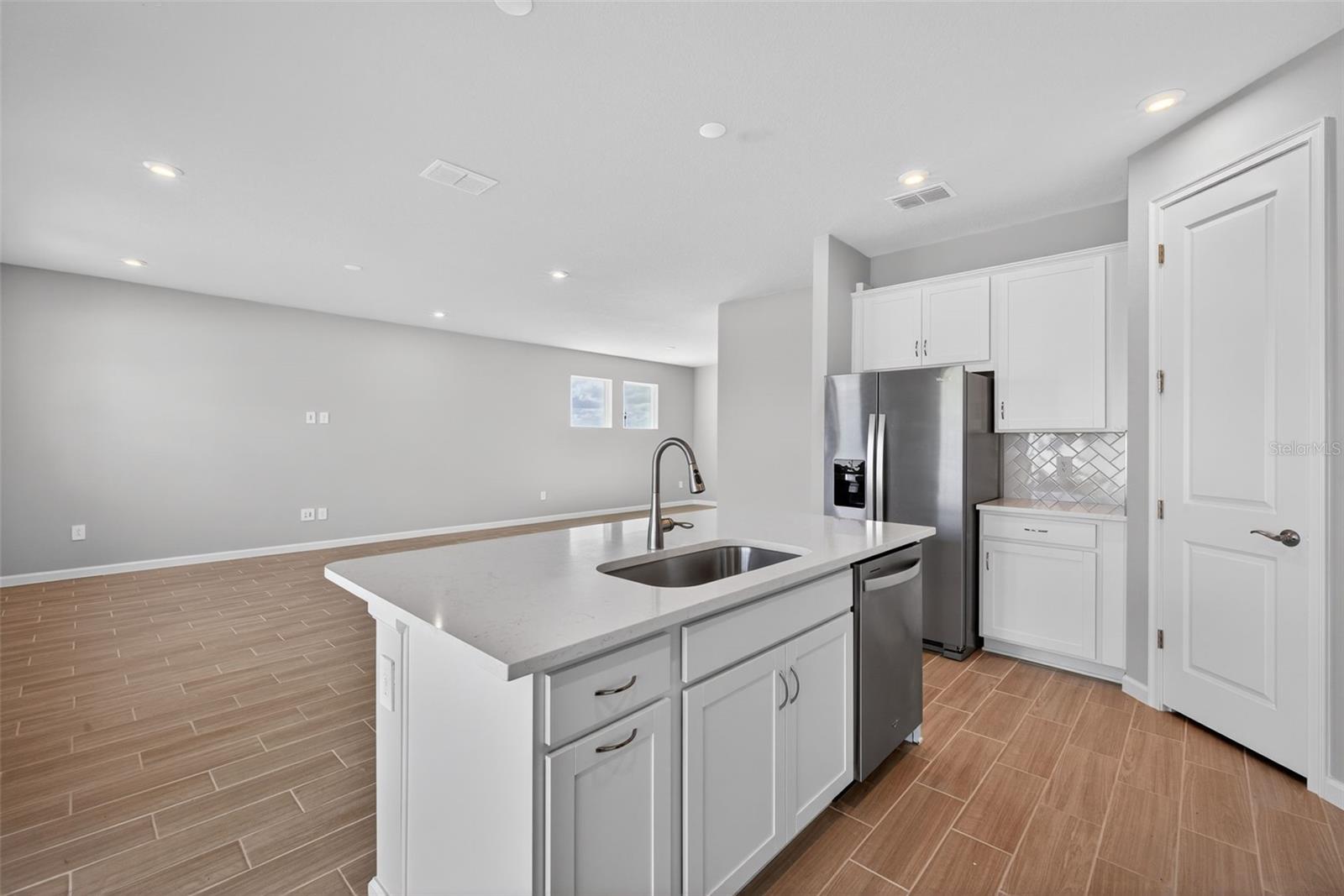 13018 Sunseed St Property Photo 8