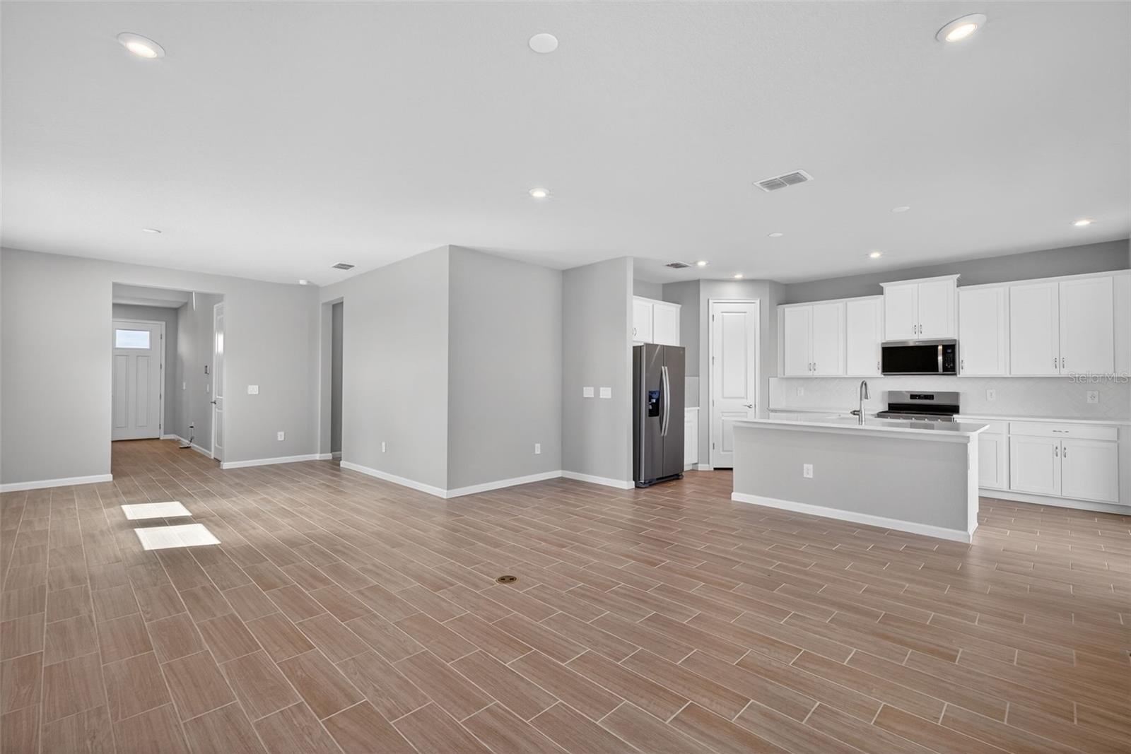 13018 Sunseed St Property Photo 9