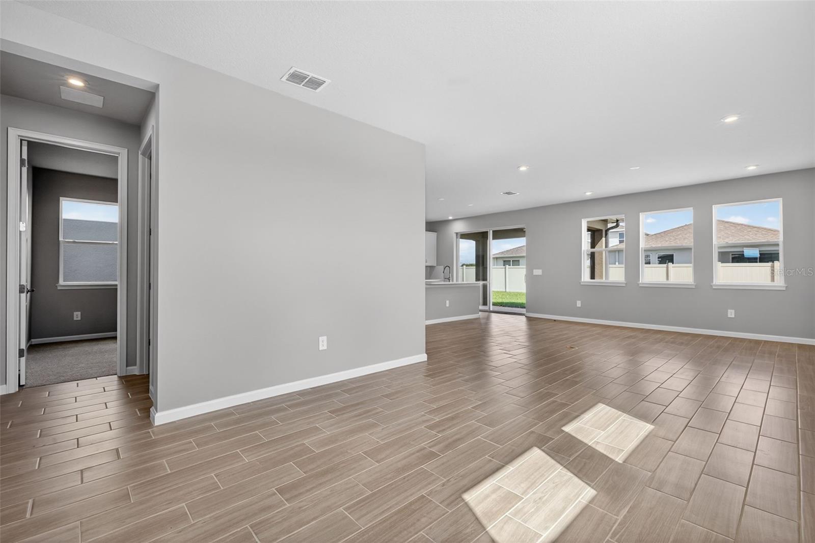 13018 Sunseed St Property Photo 11
