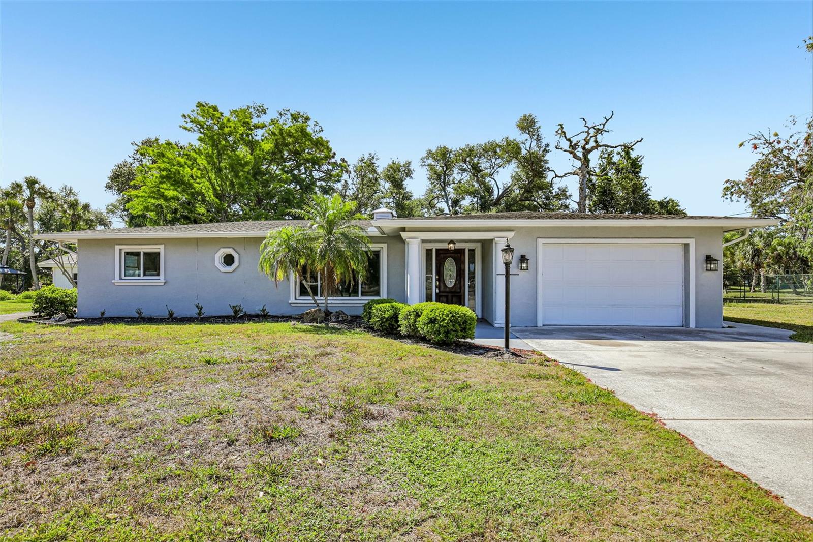 209 Palm Ave Property Photo 1