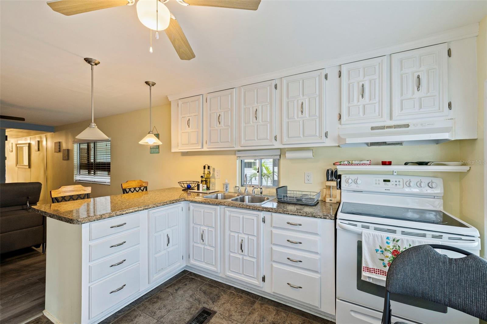 6100 62nd Ave N #38 Property Photo 12