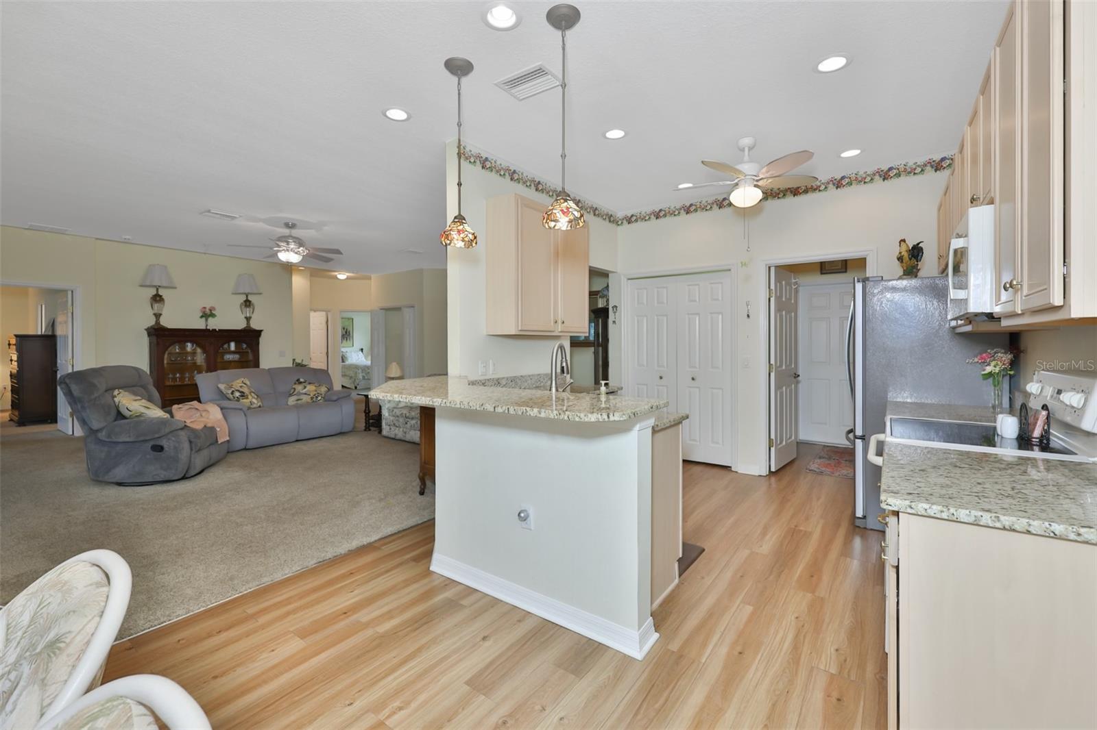 4465 Strathmore Dr Property Photo 9