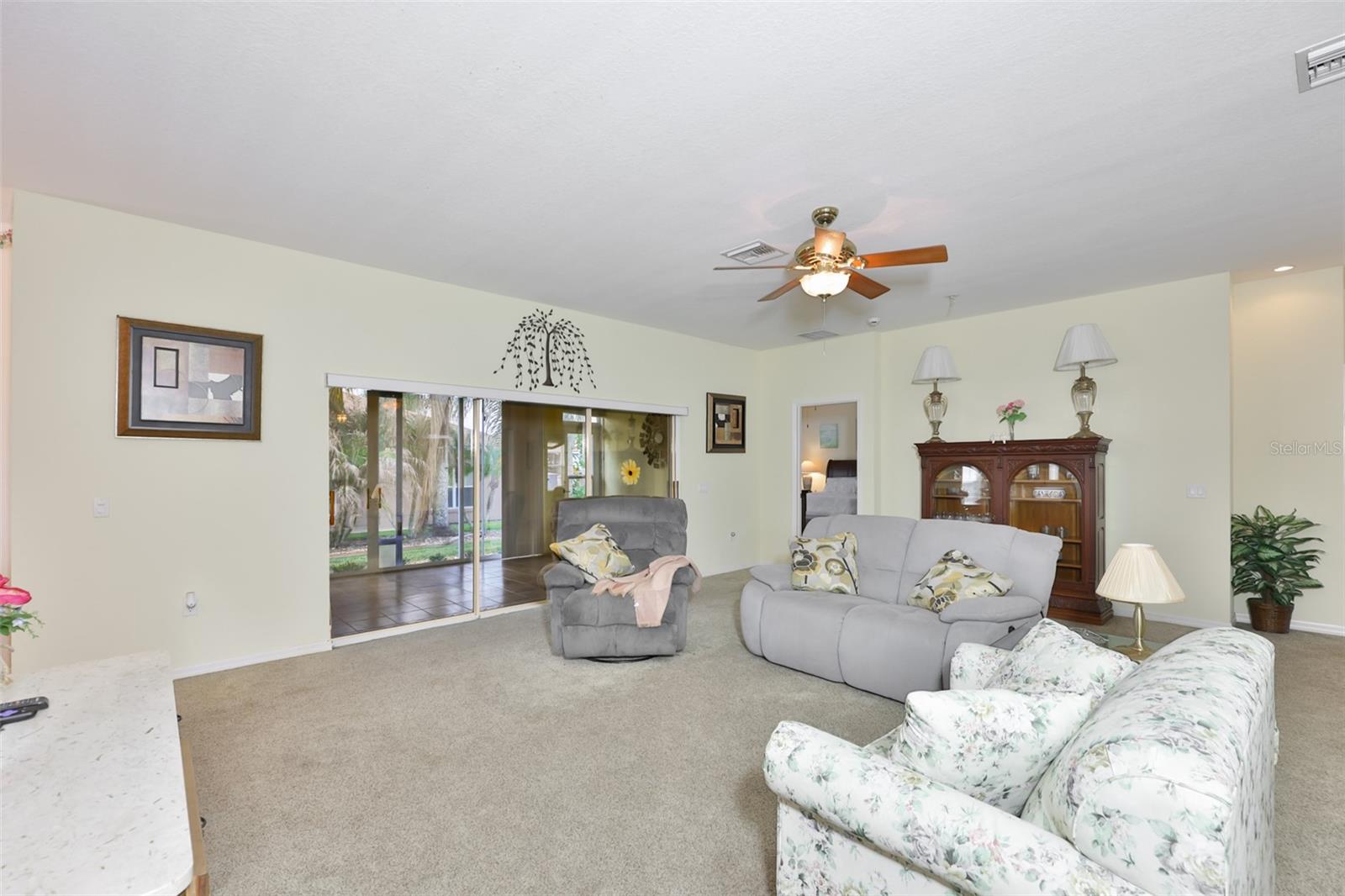 4465 Strathmore Dr Property Photo 12