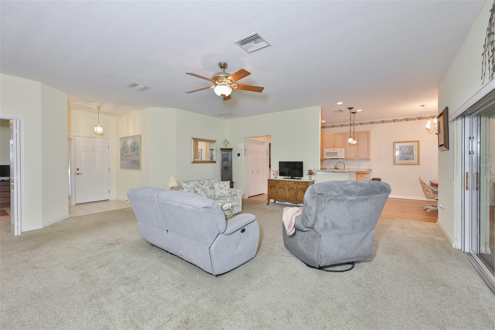 4465 Strathmore Dr Property Photo 14