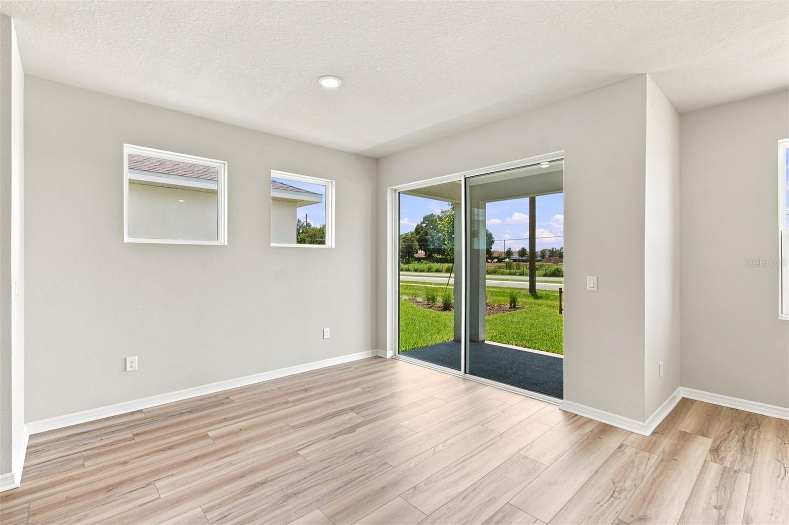 5027 Orinoco Ln Property Photo 10