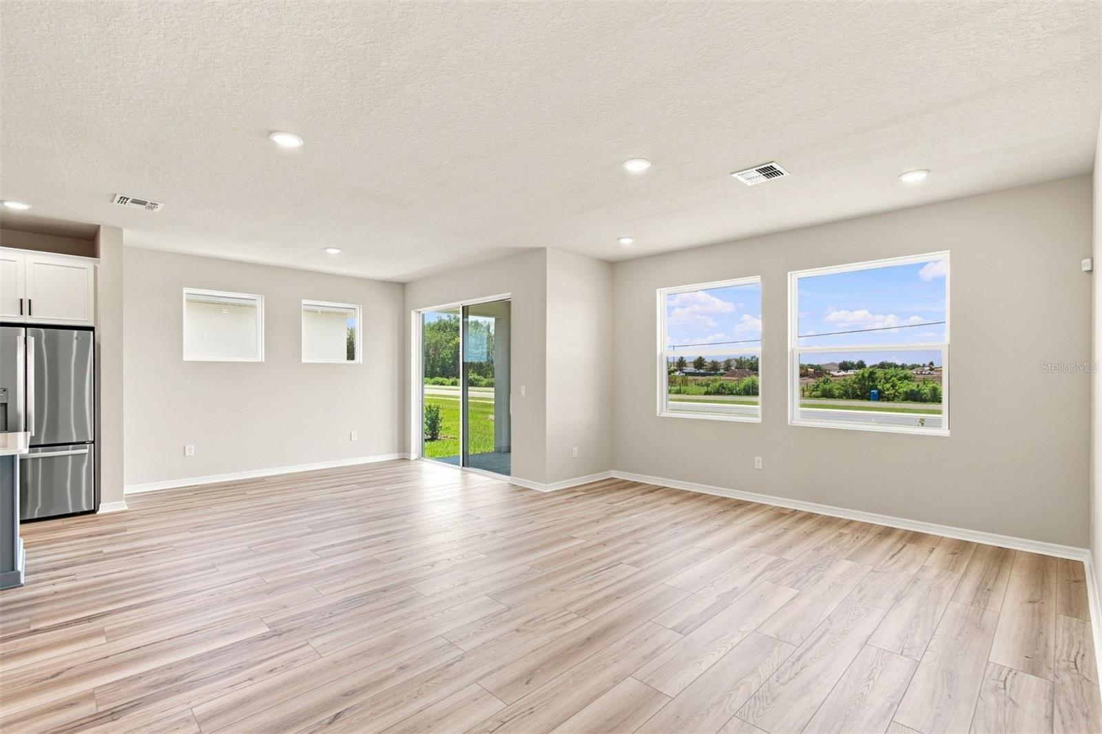 5027 Orinoco Ln Property Photo 11
