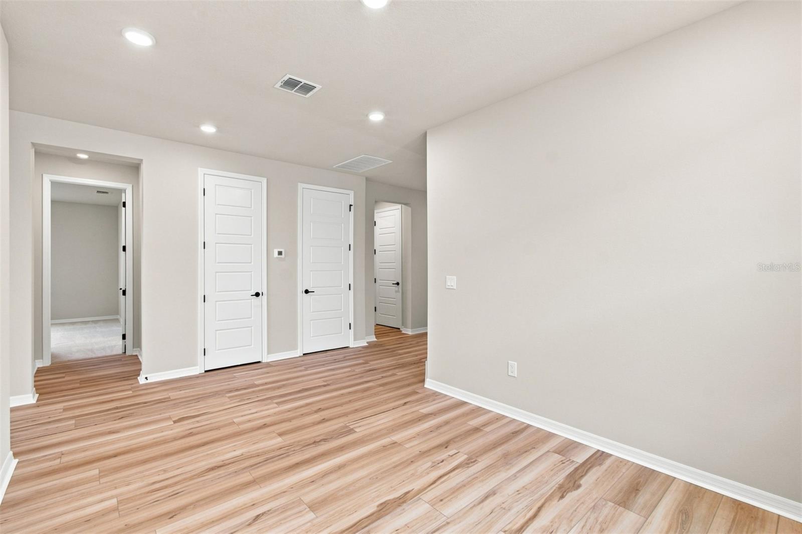 5027 Orinoco Ln Property Photo 14