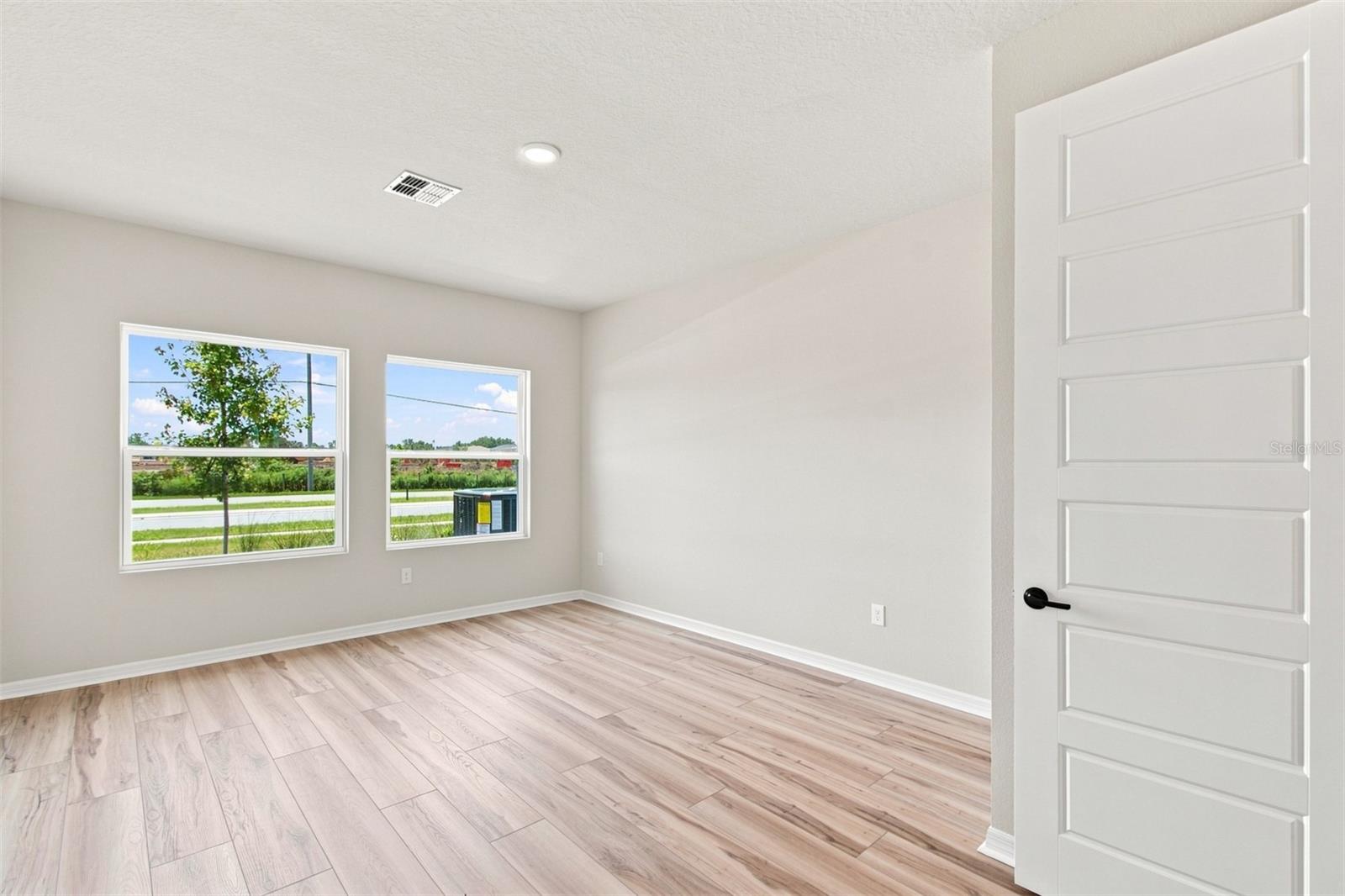 5027 Orinoco Ln Property Photo 15