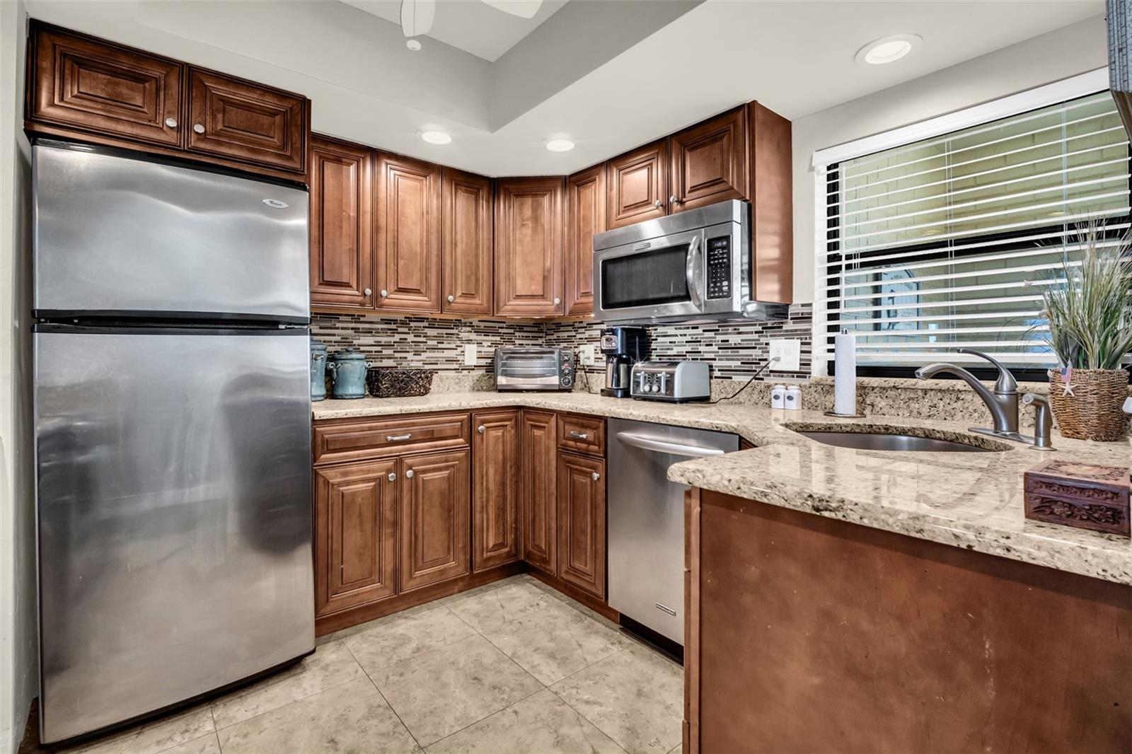 3500 Gulf Blvd #407b Property Photo 7