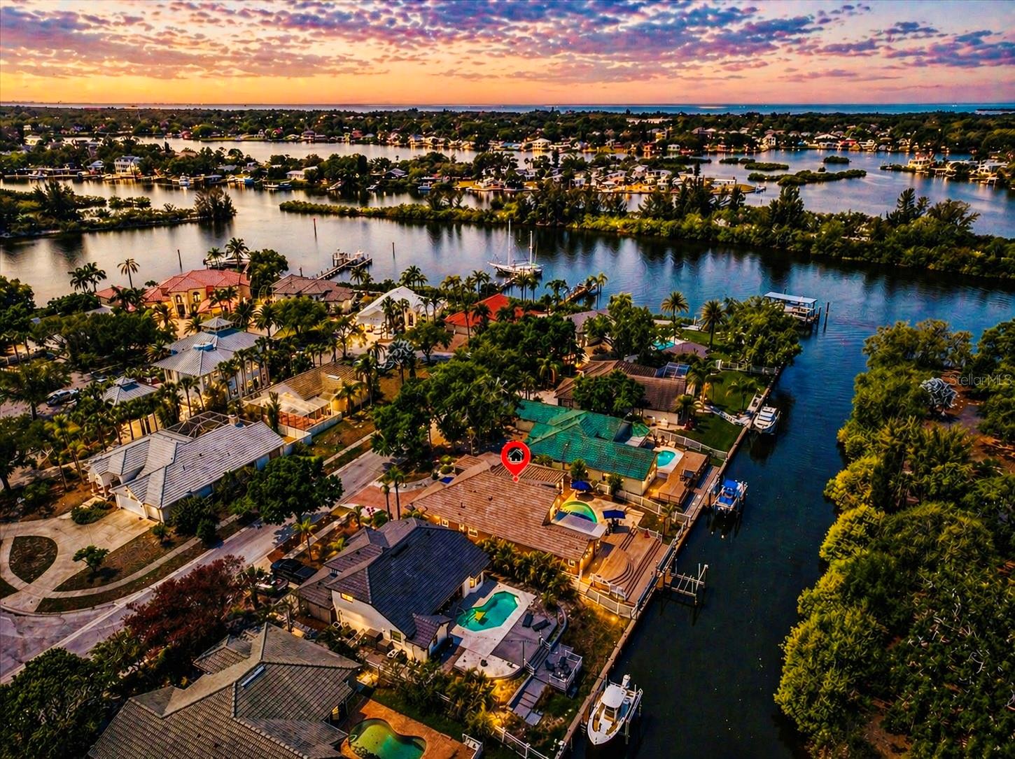1114 MARINA DR