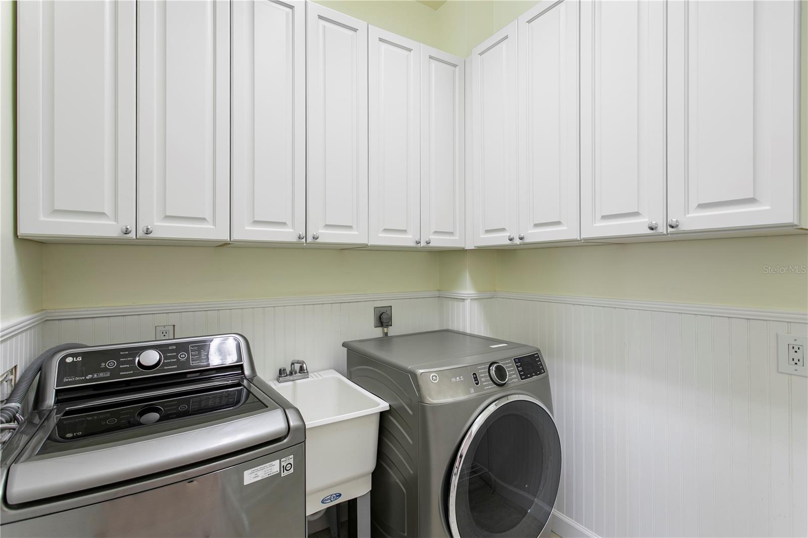 215 Harrison Ave Property Photo 29