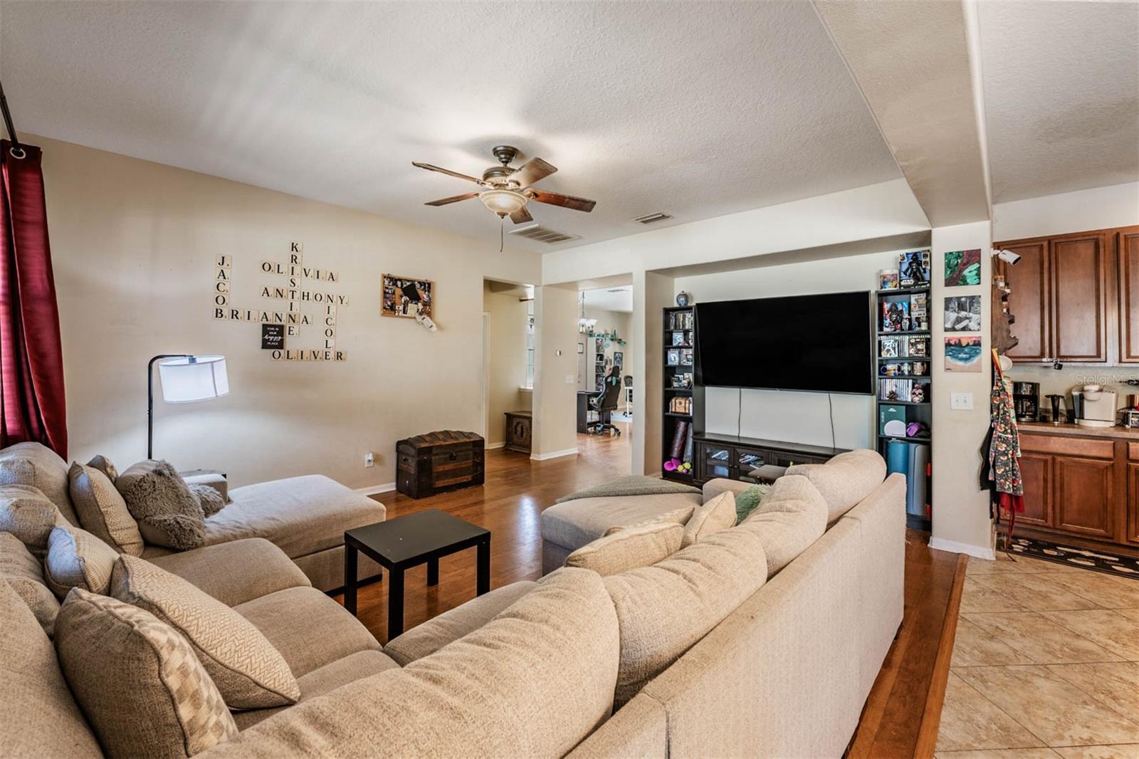 10945 Subtle Trail Dr Property Photo 9
