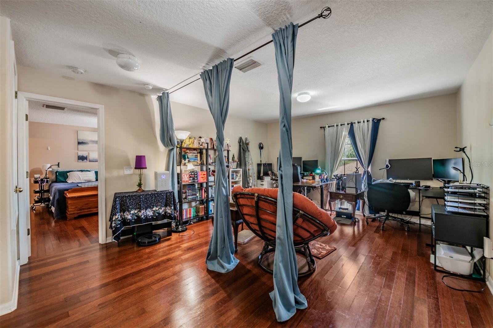 10945 Subtle Trail Dr Property Photo 23