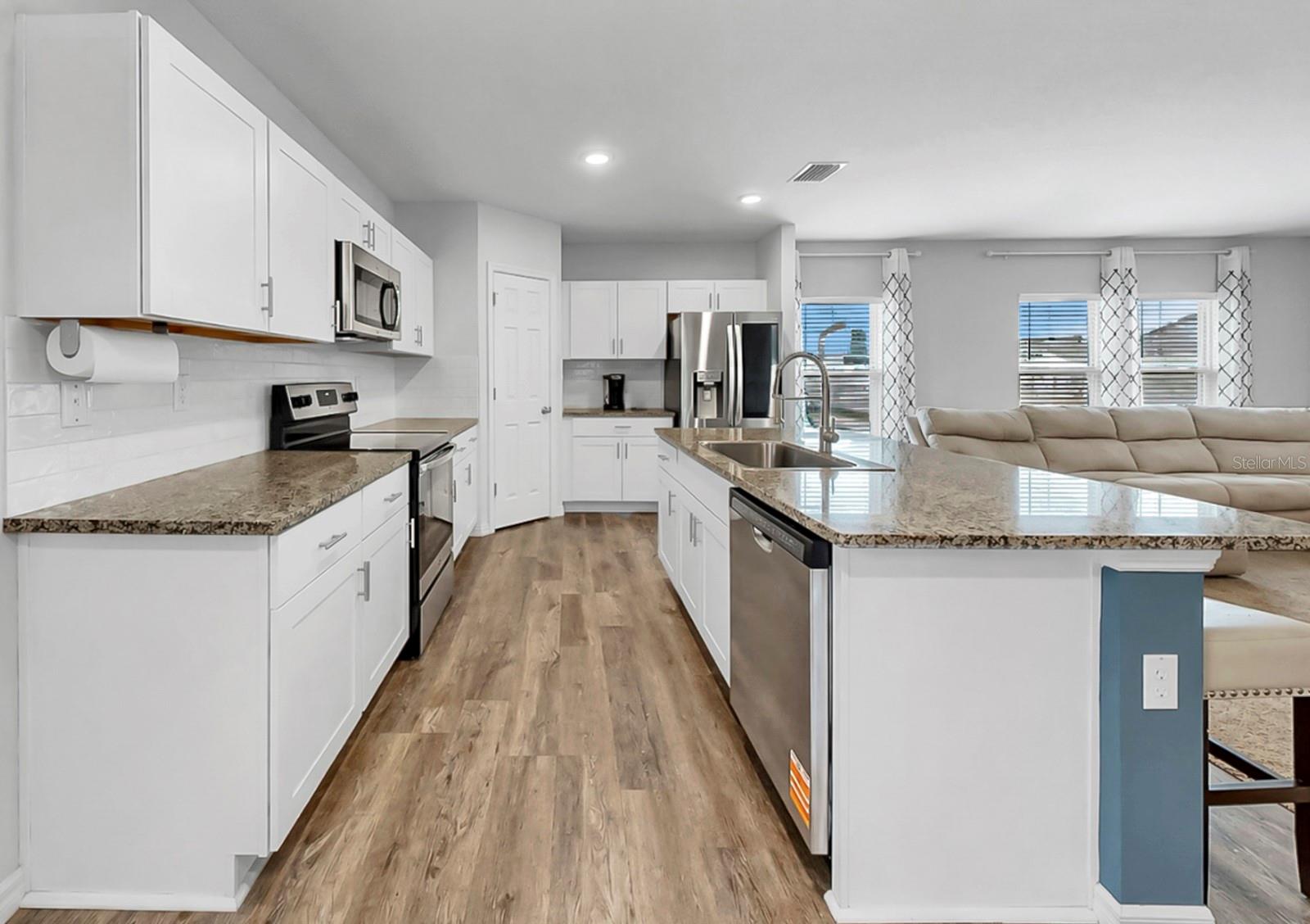 13108 Shumard Way Property Photo 7