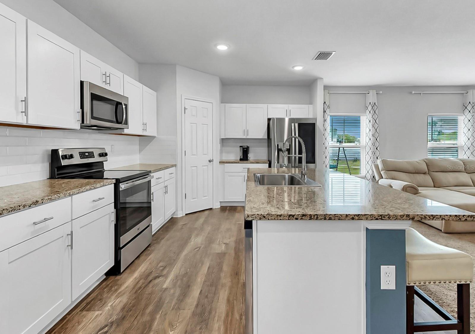 13108 Shumard Way Property Photo 8