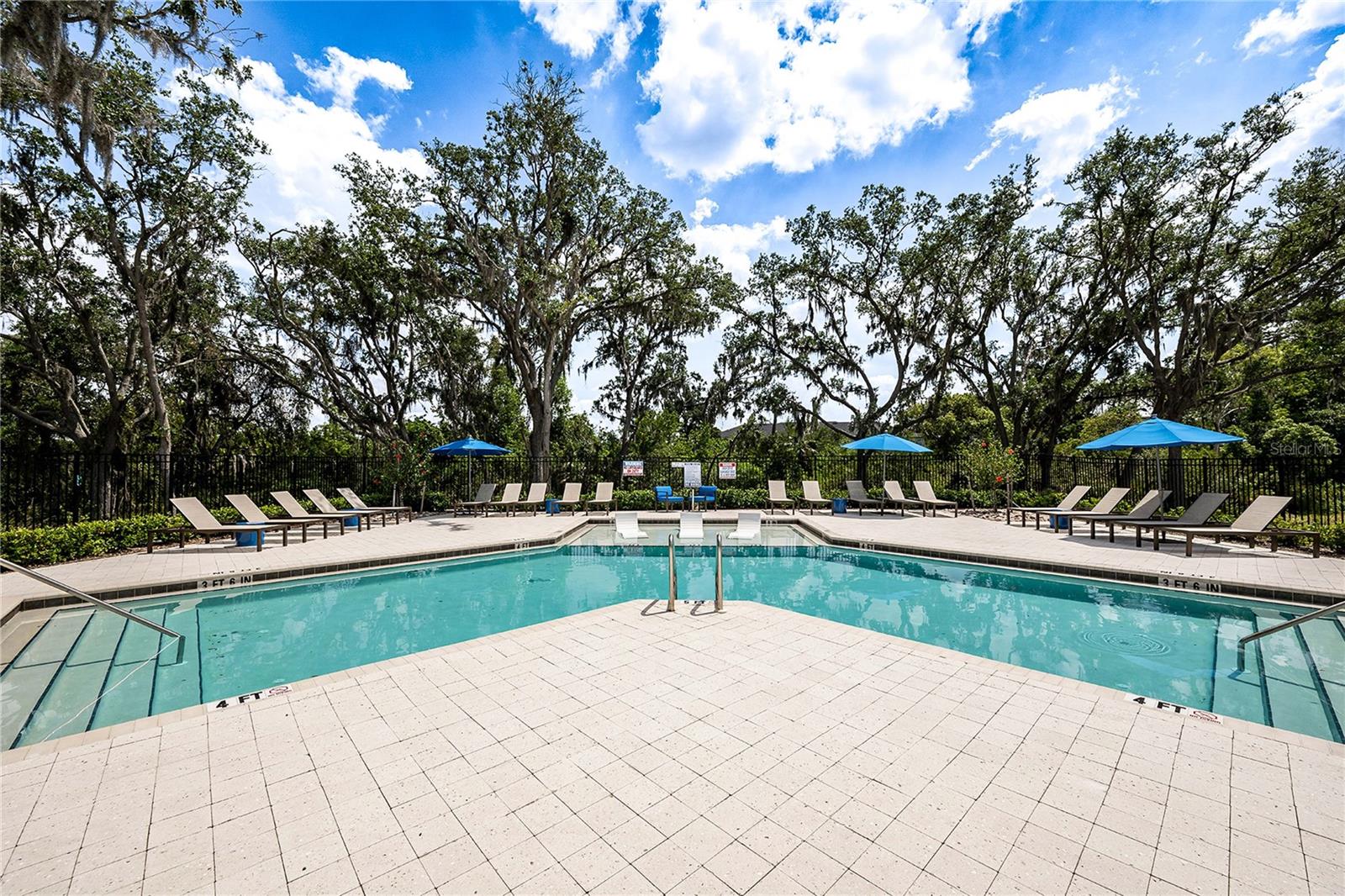 5095 Capri Harbor Dr Property Photo 17