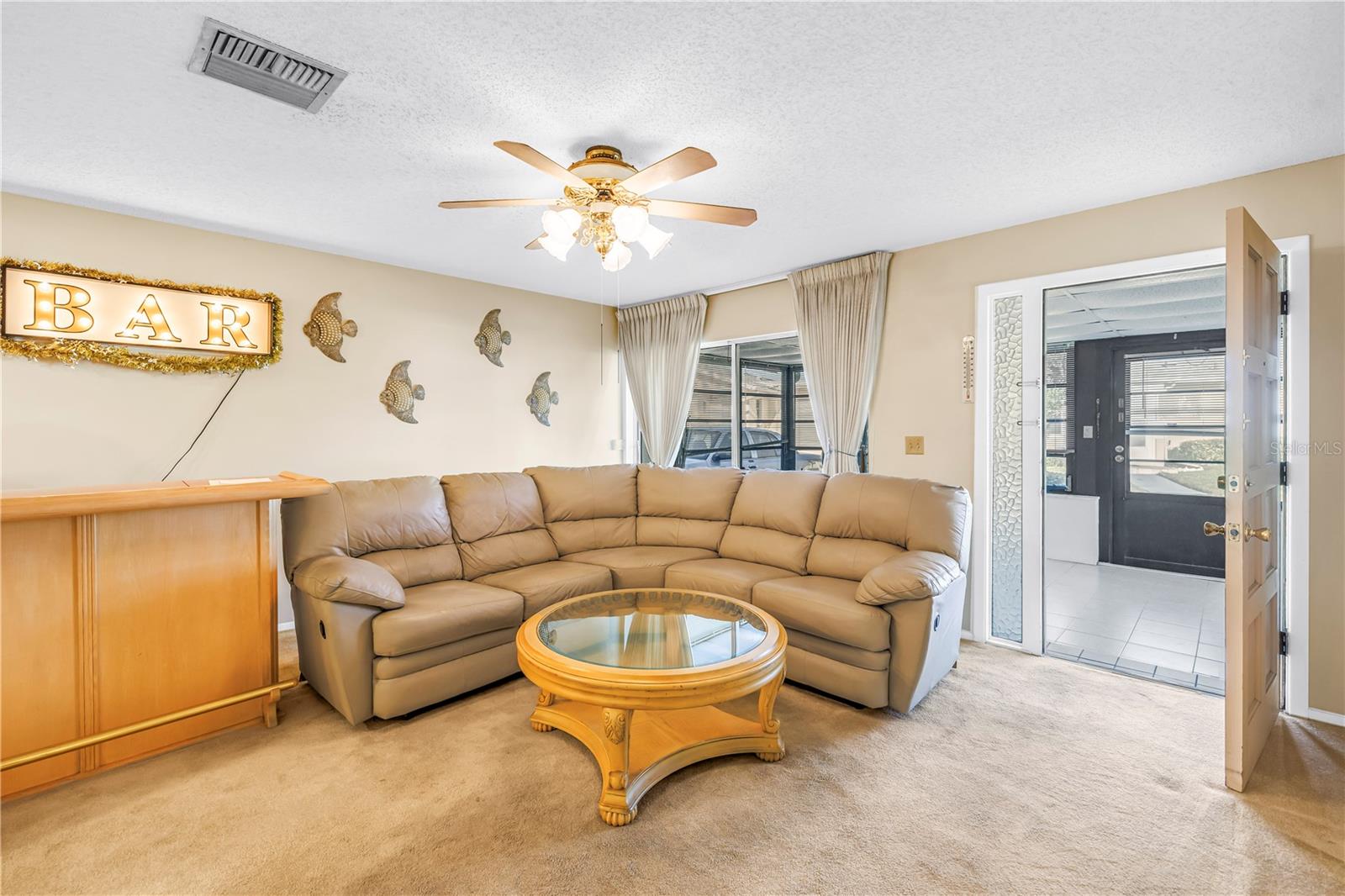 2740 Highlands Blvd #b Property Photo 5
