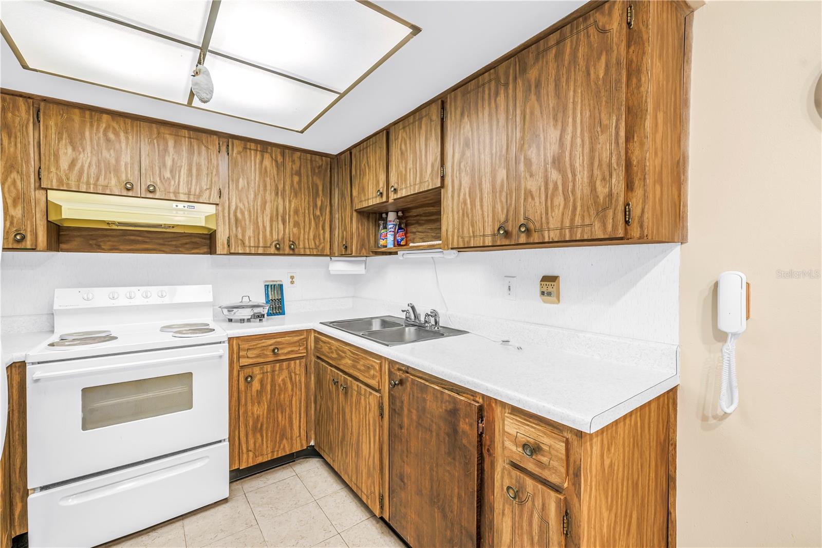 2740 Highlands Blvd #b Property Photo 11