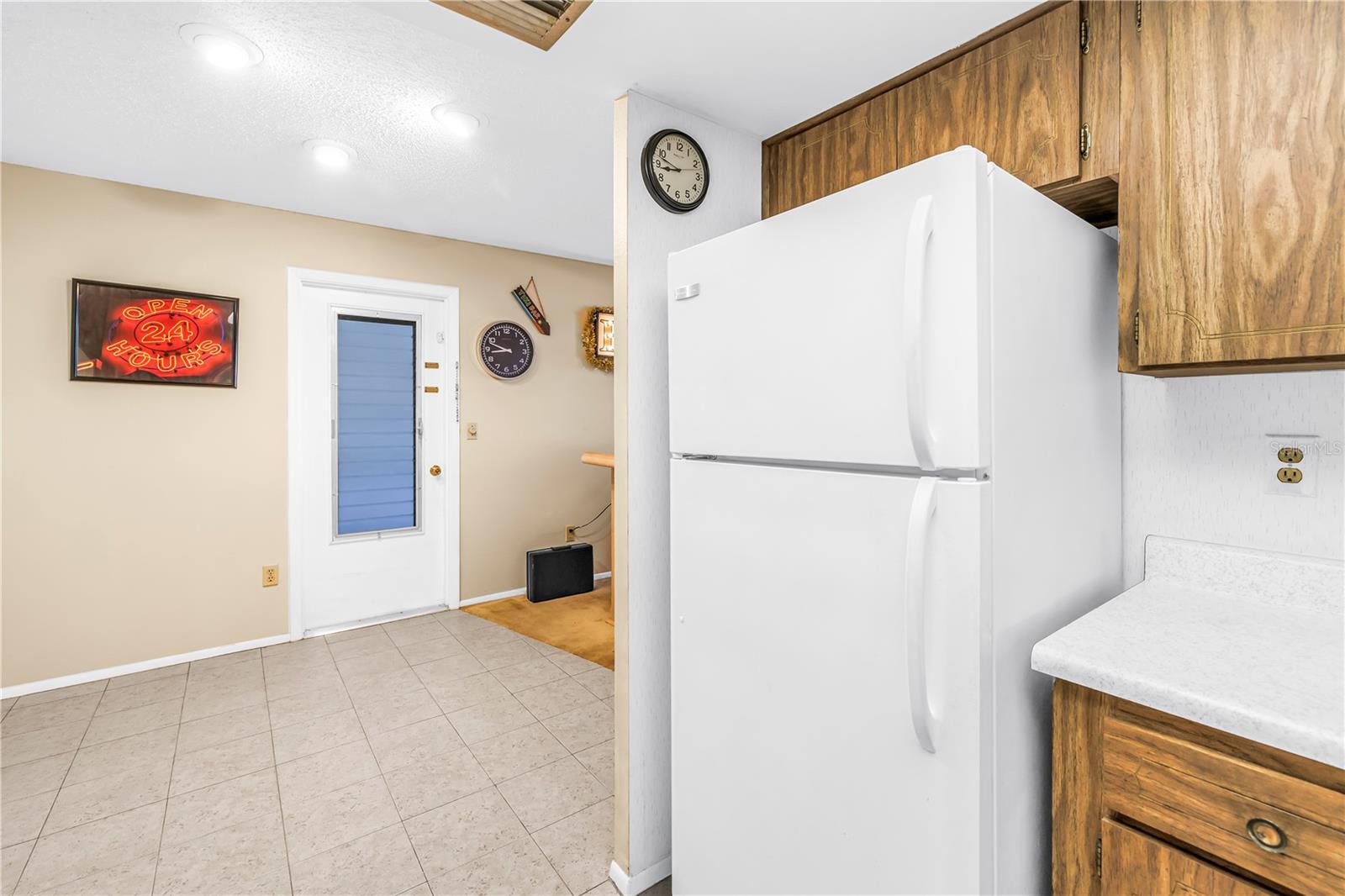 2740 Highlands Blvd #b Property Photo 13