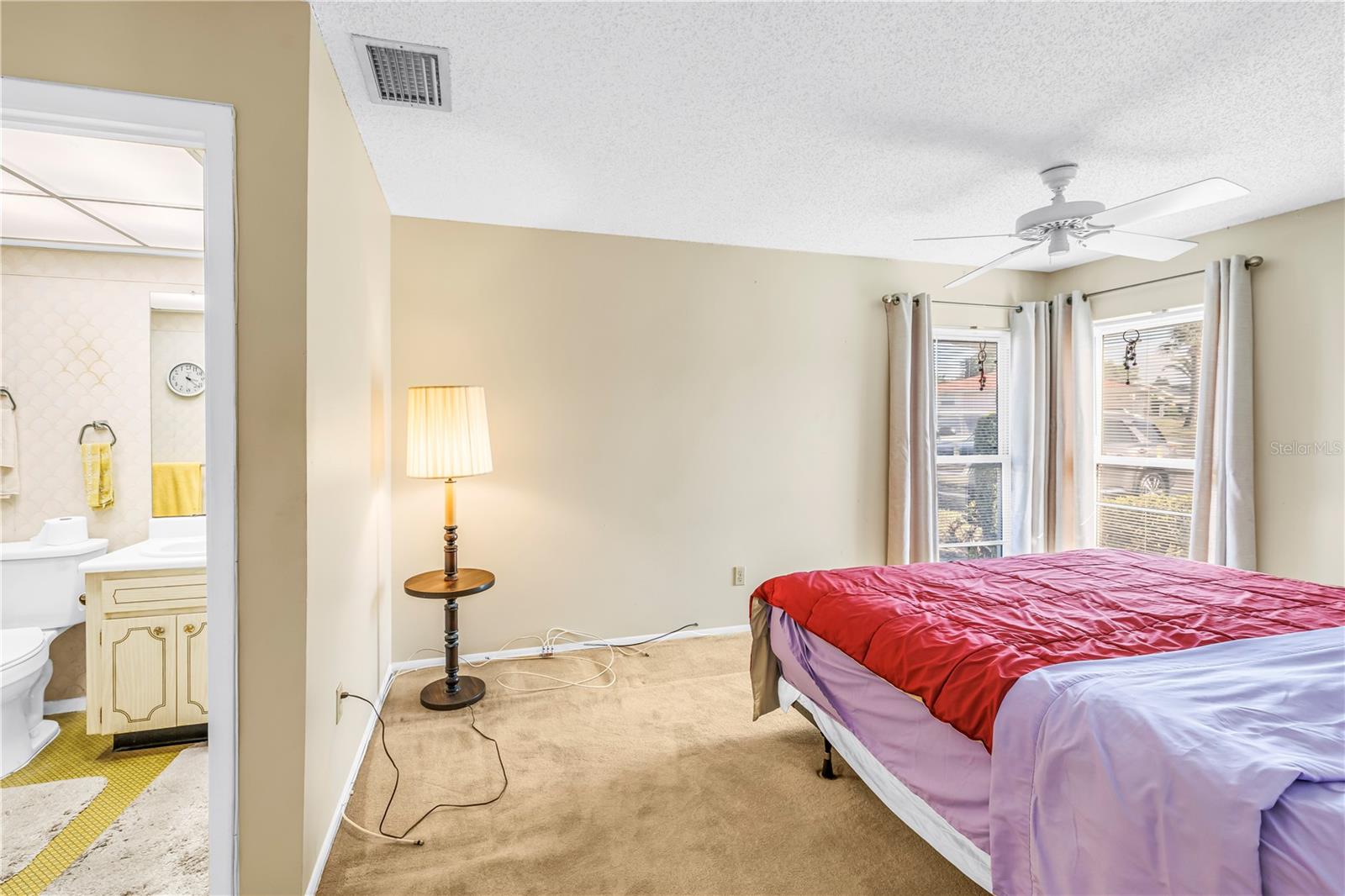 2740 Highlands Blvd #b Property Photo 16