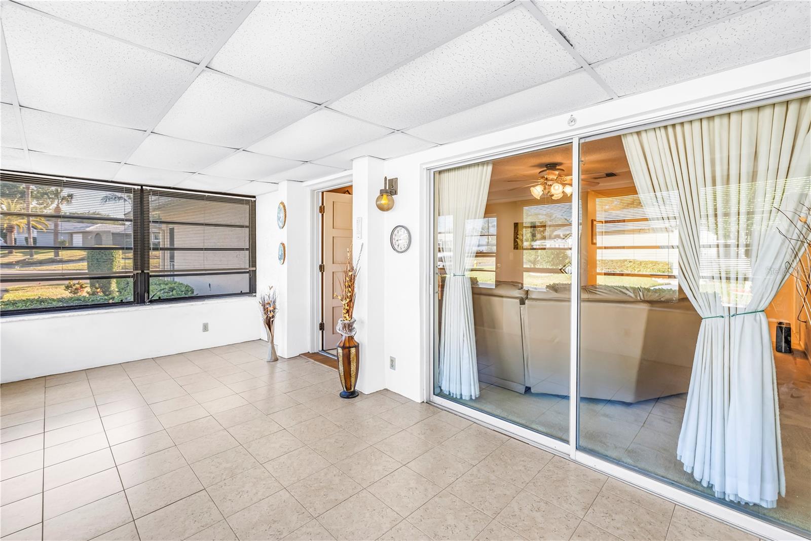 2740 Highlands Blvd #b Property Photo 26
