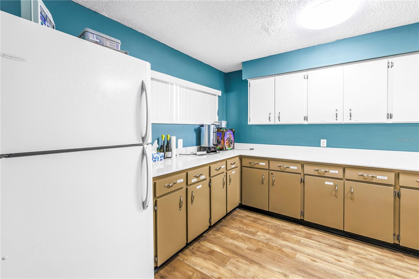2740 Highlands Blvd #b Property Photo 43