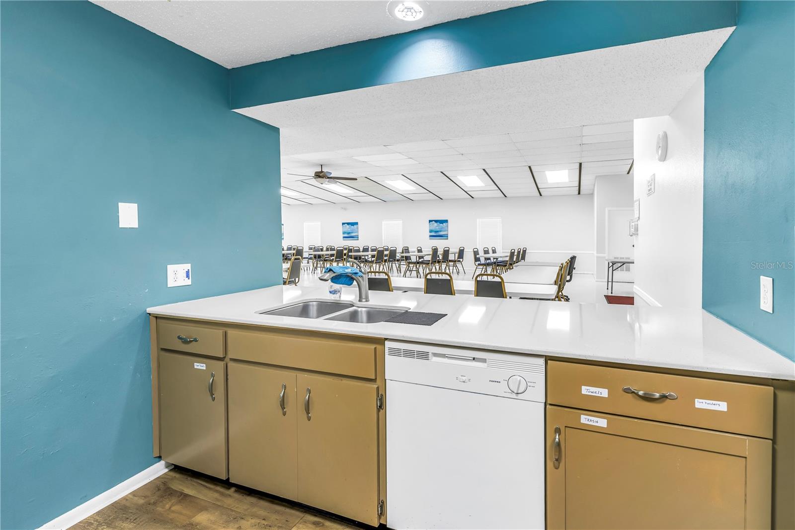 2740 Highlands Blvd #b Property Photo 45