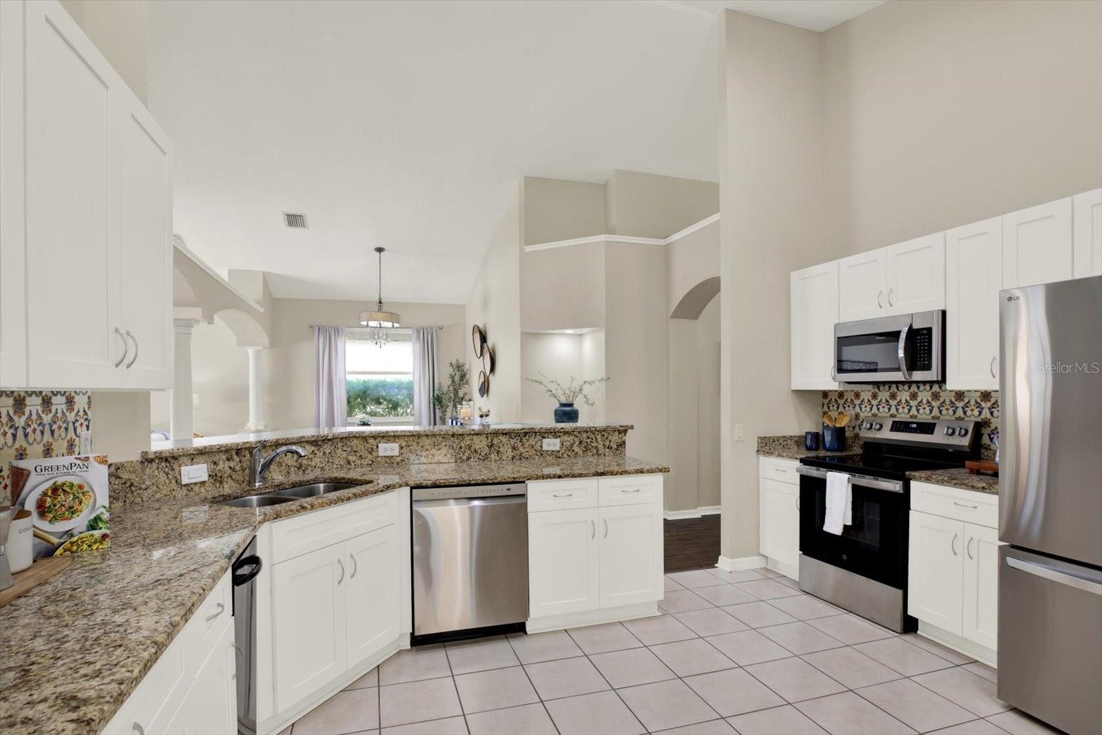 18019 Java Isle Dr Property Photo 7
