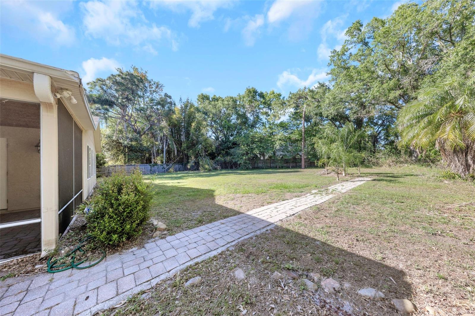 4101 Windtree Dr Property Photo 2