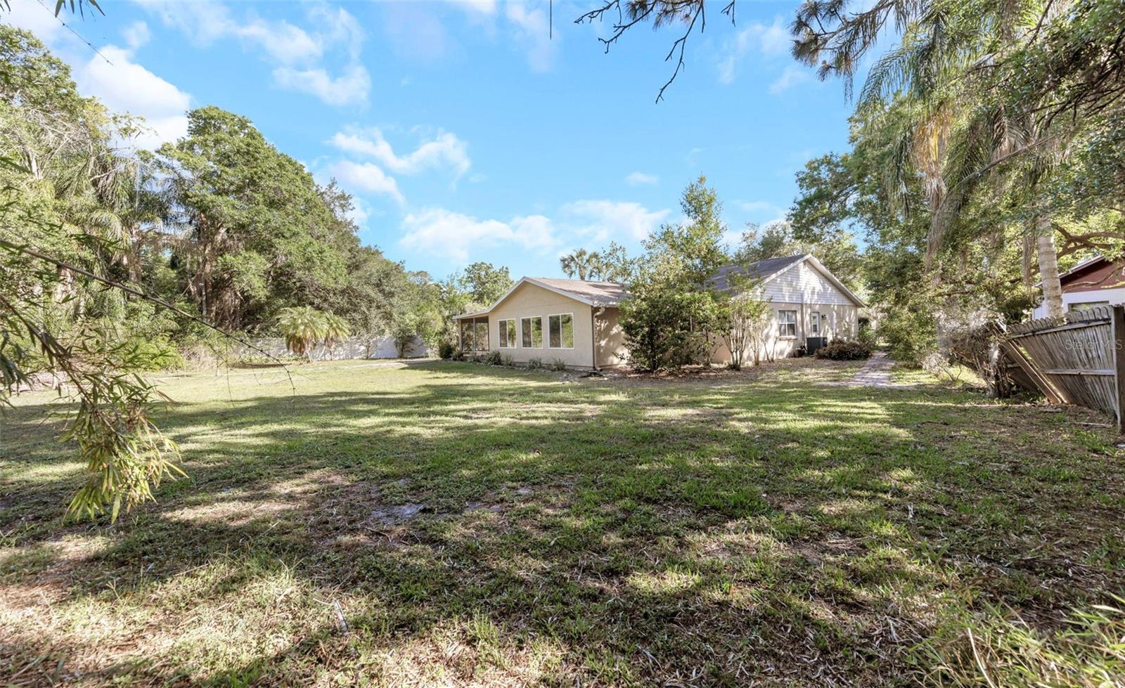 4101 Windtree Dr Property Photo 3