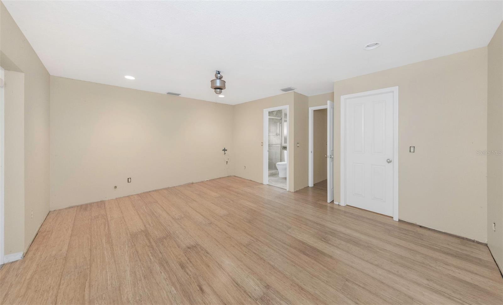 4101 Windtree Dr Property Photo 12