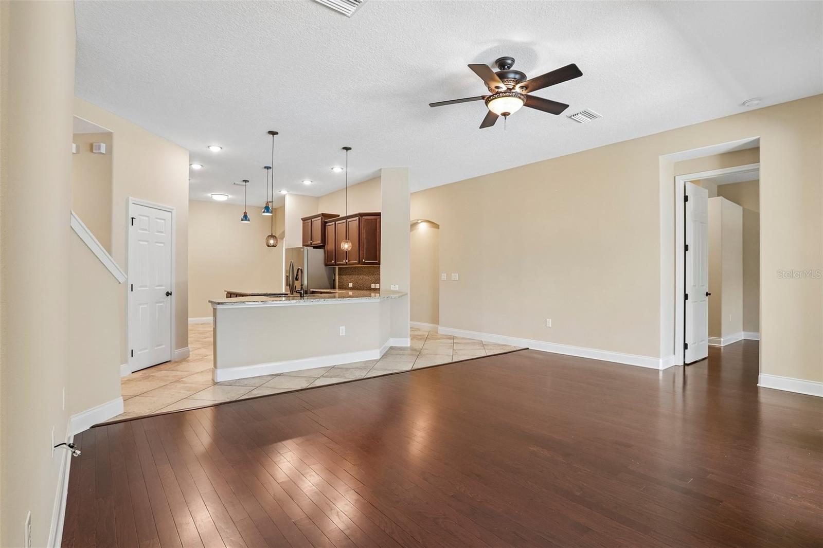 27152 Sora Blvd Property Photo 7