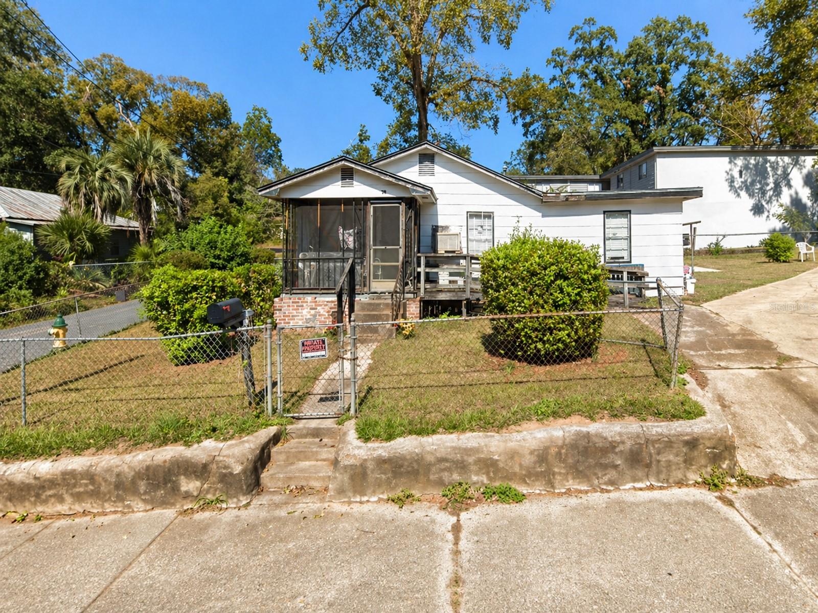 1124 ALABAMA ST