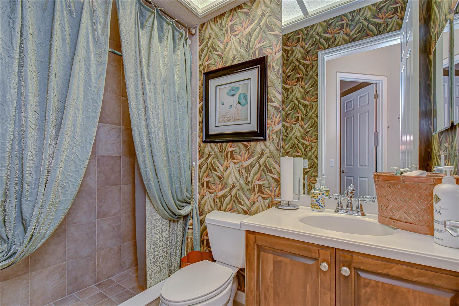 20915 Lake Vienna Dr Property Photo 23