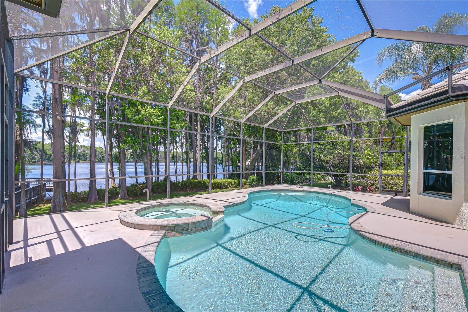 20915 Lake Vienna Dr Property Photo 33